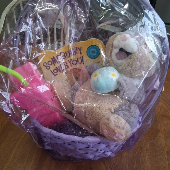 Hallmark Other - Hallmark Purple Easter Basket with Plush Toys